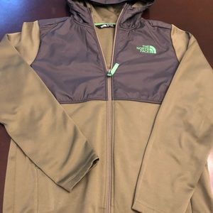 Boy’s North Face Zip front sweat shirt with hood.